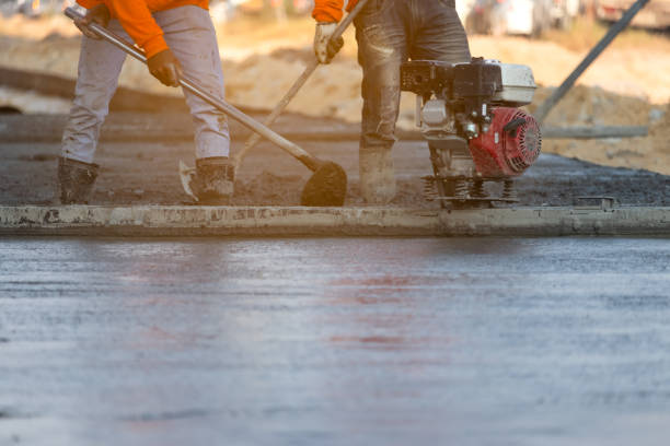 Best Custom Concrete Contractor  in Bruceville Eddy, TX